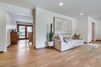 6762 Inverness Ln in Dallas, TX - Building Photo - Building Photo