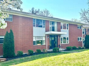 2722 Riedling Dr. in Louisville, KY - Building Photo - Building Photo