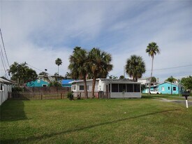 13360 Boca Ciega Ave in Madeira Beach, FL - Building Photo