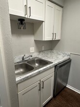 University Villas Apartments in Fort Worth, TX - Foto de edificio - Interior Photo