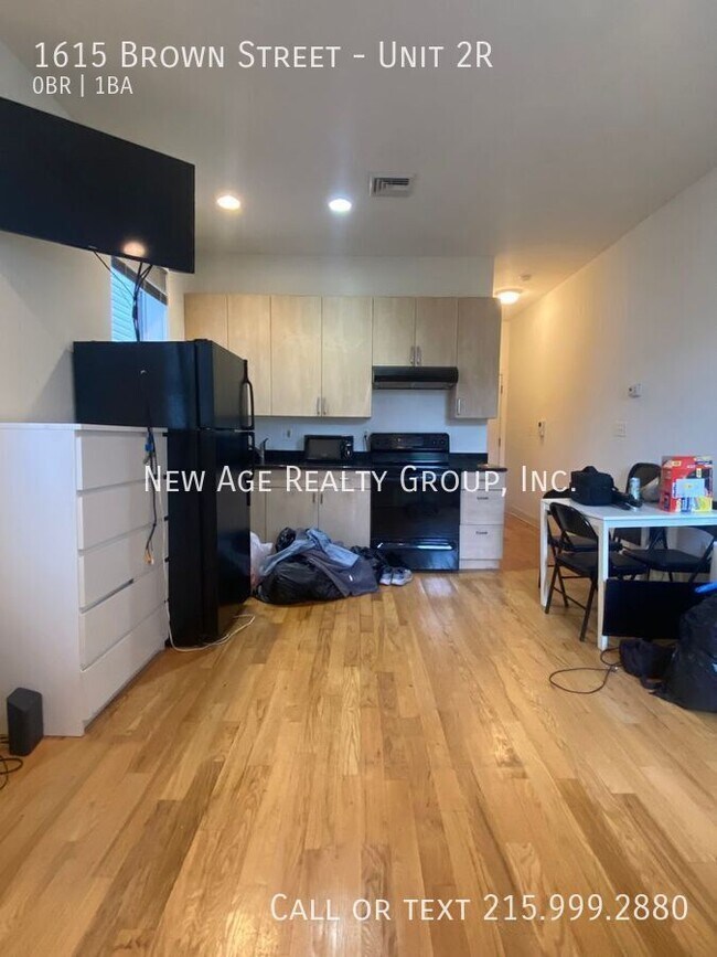 1615 Brown St in Philadelphia, PA - Building Photo - Building Photo