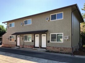 366 Rose Ave, Unit Unit 3 in Pleasanton, CA - Building Photo