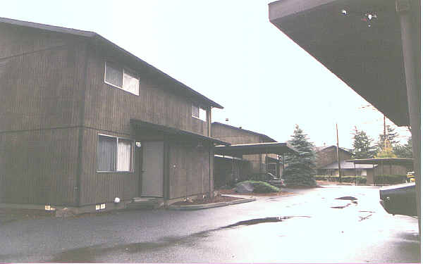 Rim Rock Apartments in Milwaukie, OR - Building Photo - Building Photo