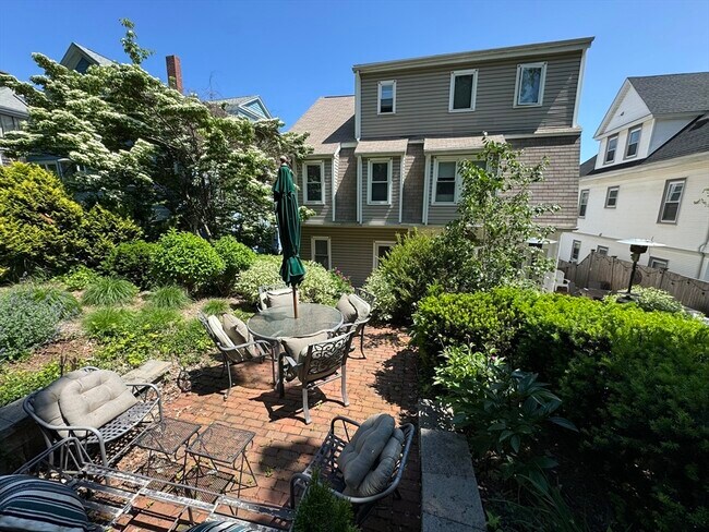property at 32 Atherton Rd
