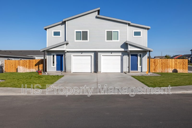 314 Dawson Ln in Pasco, WA - Building Photo