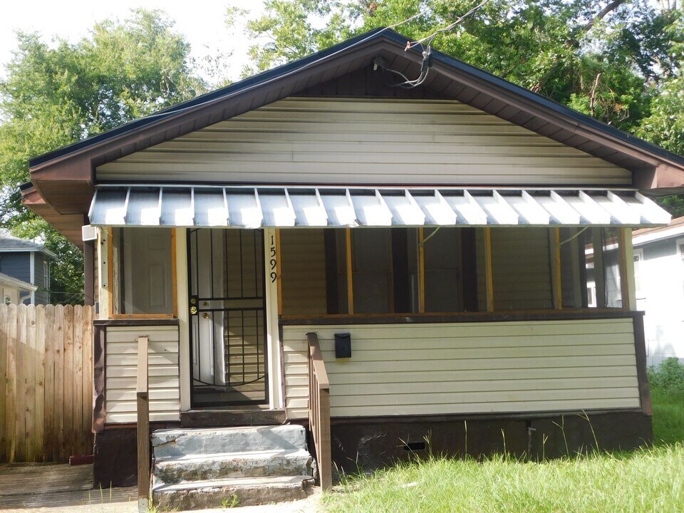 1599 W 21st St in Jacksonville, FL - Building Photo