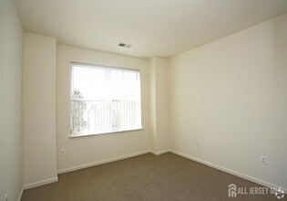 360 Lehigh Ave in Perth Amboy, NJ - Building Photo - Building Photo