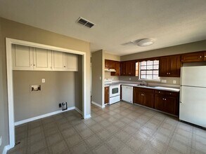 2933 Willow Ln Dr in Montgomery, AL - Building Photo - Building Photo