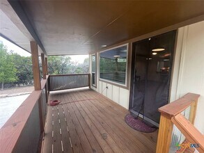 789 Regina Dr in Canyon Lake, TX - Building Photo - Building Photo