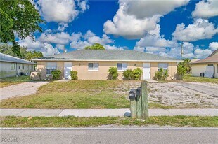 524 SE 24th Ave in Cape Coral, FL - Building Photo