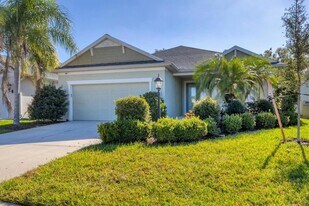 4806 Lake Breeze Terrace in Sarasota, FL - Building Photo