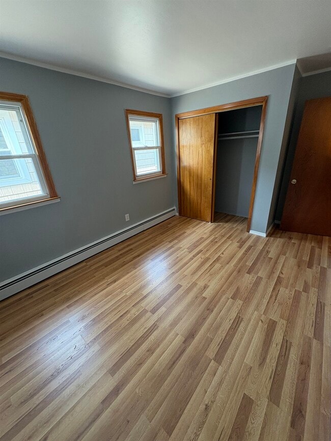 37 W 7th St in Bayonne, NJ - Building Photo - Building Photo