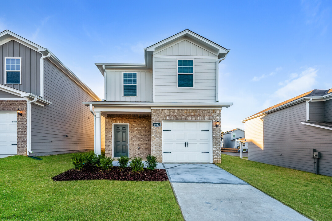 6043 Rainbow Row in Pell City, AL - Building Photo