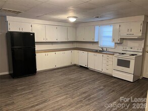 451 Montgomery Ave in Albemarle, NC - Building Photo - Building Photo