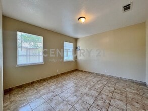 149 Merritt St in Fort Worth, TX - Building Photo - Building Photo
