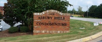 2428 E University Dr in Auburn, AL - Building Photo