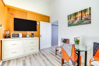 494 6th St in Montara, CA - Building Photo - Building Photo