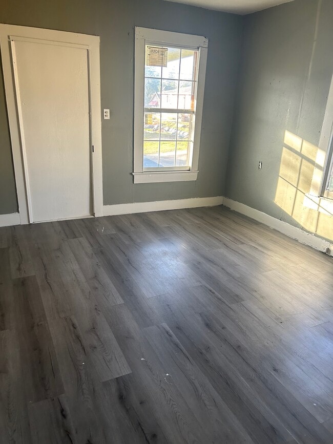 property at 2137 Kentucky St