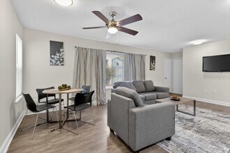 800 Alexander Rd in Cayce, SC - Building Photo - Building Photo