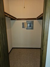 11828 W North Ave in Wauwatosa, WI - Building Photo - Building Photo