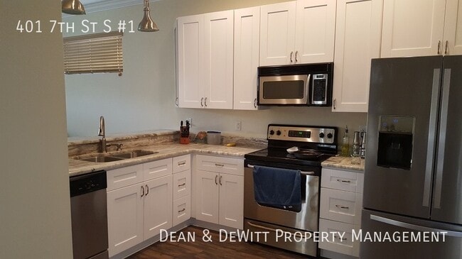401 7th St S in St. Petersburg, FL - Building Photo - Building Photo