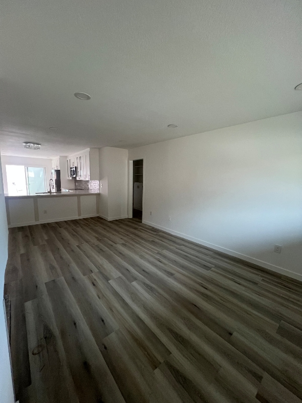 1800 E Heim Ave in Orange, CA - Building Photo - Building Photo