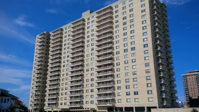5000 Boardwalk in Ventnor City, NJ - Foto de edificio - Building Photo