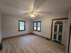 602 Wyoming St in Waterloo, IA - Building Photo - Building Photo