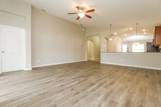 18339 Briar Oaks Dr in Hudson, FL - Building Photo - Building Photo