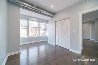 4658 N Albany Ave in Chicago, IL - Building Photo - Building Photo