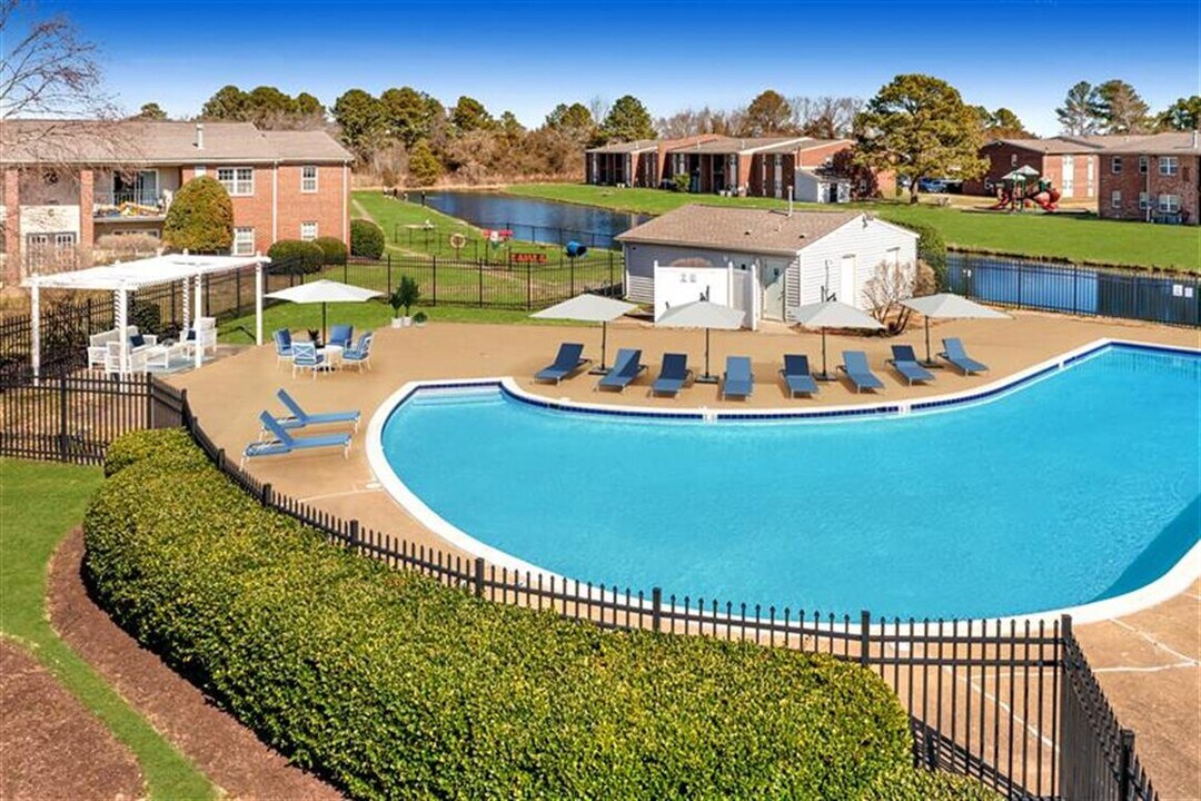 Rivers Landing in Hampton, VA - Foto de edificio
