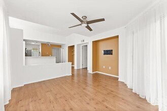 4807 Via Palm Lakes in West Palm Beach, FL - Building Photo - Building Photo
