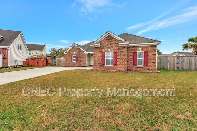 7753 Eagle Lake Rd in North Charleston, SC - Building Photo - Building Photo