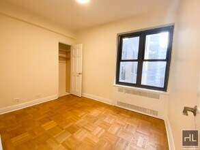 EAST 56 STREET in New York, NY - Building Photo - Building Photo