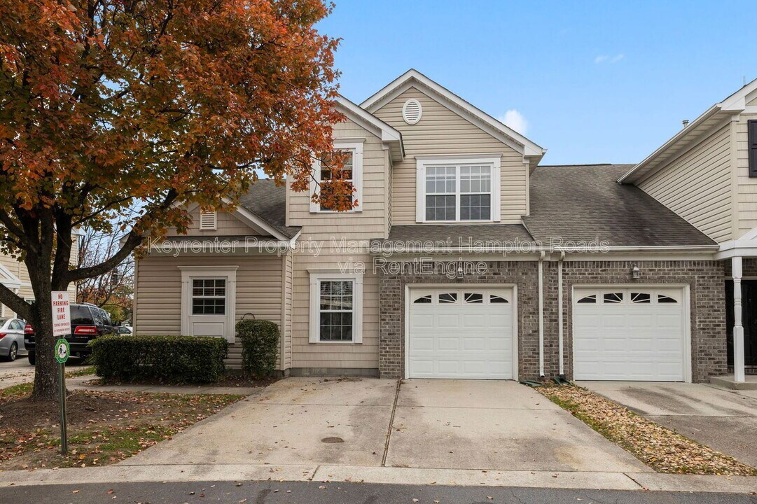 5129 Maracas Arch in Virginia Beach, VA - Building Photo