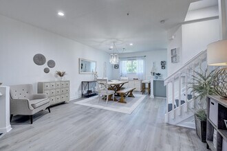525 Bayfront Dr in Boynton Beach, FL - Building Photo - Building Photo