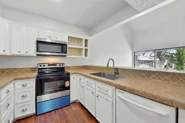 property at 3126 Windchase Blvd