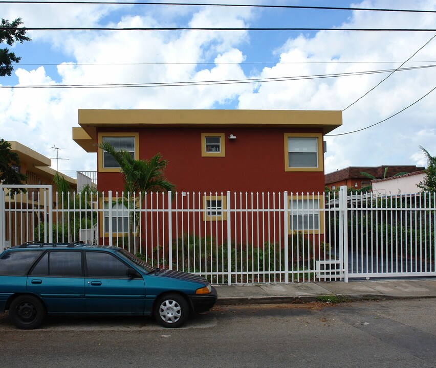1780 SW 6th St in Miami, FL - Building Photo