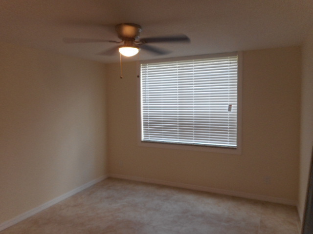 property at 1260 Wildwood Lakes Blvd