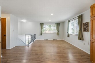 415 S Kipling St in Lakewood, CO - Building Photo - Building Photo