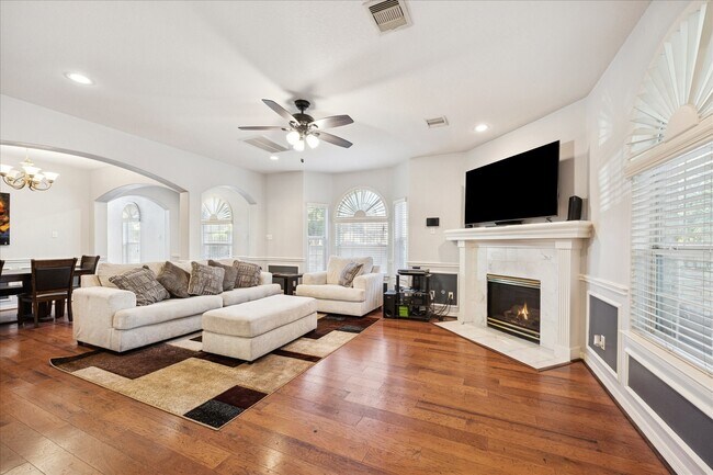 6426 E Linpar Ct in Houston, TX - Building Photo - Building Photo