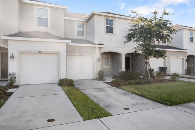 7042 Summer Holly Pl in Riverview, FL - Building Photo - Building Photo