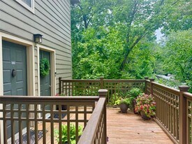 2901 Lenox Rd NE in Atlanta, GA - Building Photo