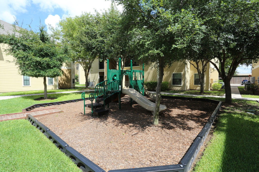 The Reserve at Cimarron Apartments in Mission, TX