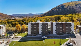 Slopeside Village Apartments and Townhomes in Park City, UT - Building Photo