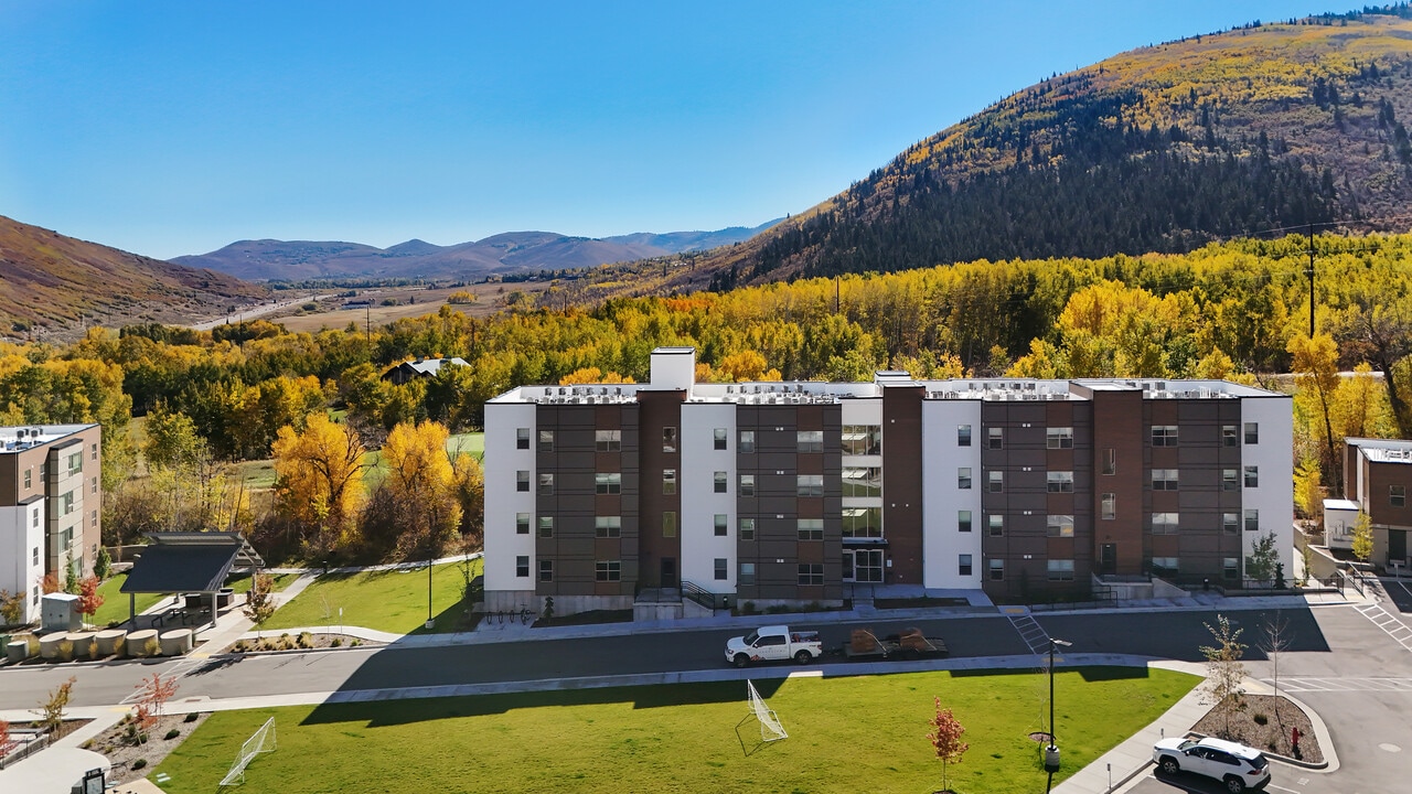 Slopeside Village Apartments and Townhomes in Park City, UT - Foto de edificio