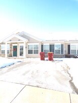 2022 Mercer Way in Easton, PA - Building Photo