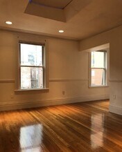 254 Newbury St in Boston, MA - Building Photo - Building Photo