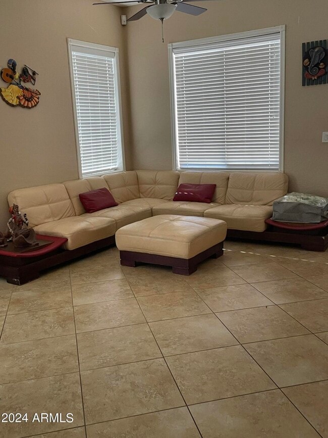1433 W Longhorn Dr in Chandler, AZ - Building Photo - Building Photo