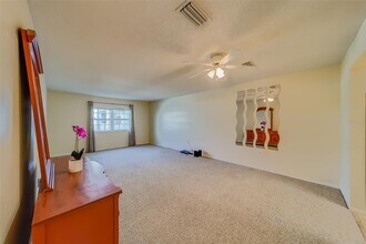 1706 Belleair Forest Dr in Belleair, FL - Building Photo - Building Photo